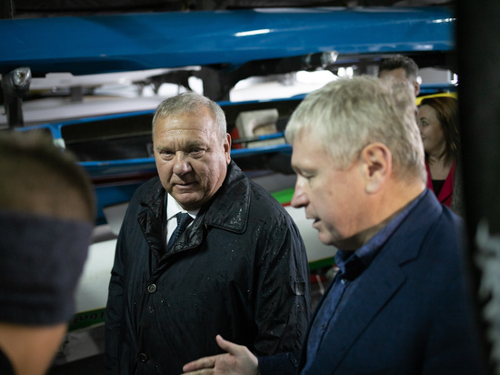 Председатель комитета Госдумы по обороне Владимир Шаманов посетил барнаульский гребной канал