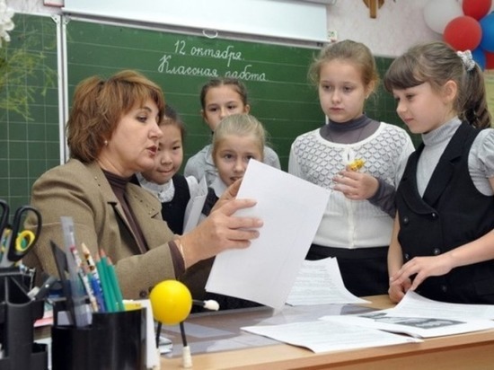 Более 5 тысяч классных руководителей Тамбовщины до конца этой недели получат по 5 тысяч рублей