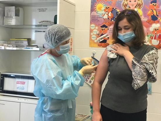 В школах Салехарда начали делать прививки от гриппа