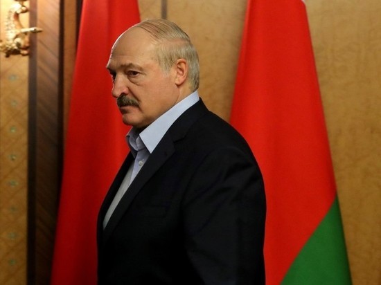 Лукашенко "по-мужски" заявил, что не отдаст власть