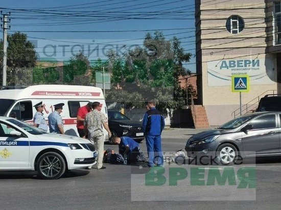В Батайске водитель на мопеде пострадал в столкновении с автомобилем
