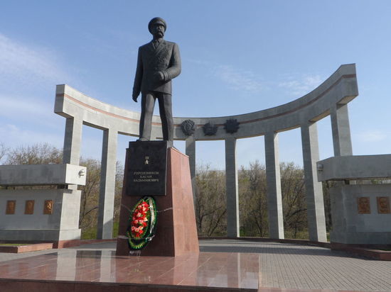 В Калининградской области появилась площадь калмыка - генерала Городовикова