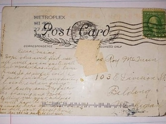 Женщине пришла отправленная почти 100 лет назад открытка