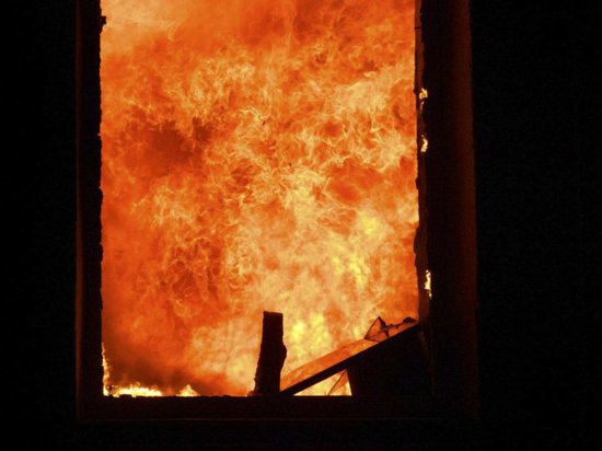 СК расследует пожар в Тверской области, где погибла женщина
