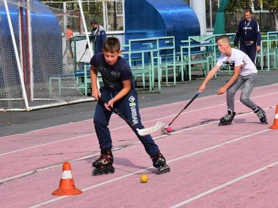 Юные хоккеисты в Абакане активно тренируются перед ледовым сезоном