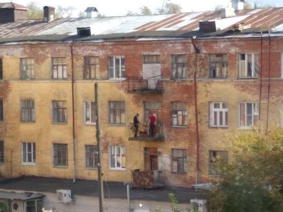 Жителя Коврова оштрафовали за приготовление шашлыка на балконе