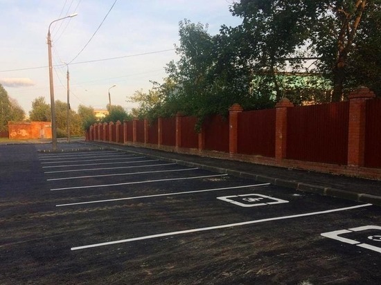 Новые парковки появились у школ Серпухова