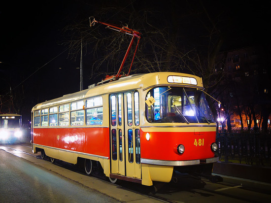 Из-за строительства трамвая в Верхнюю Пышму продлено перекрытие на Фрезировщиков