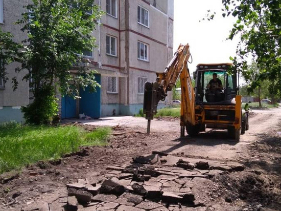 В Новочебоксарске подрядчики затянули ремонт 18 дворов