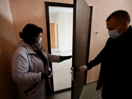 В Сургутском районе ключи от новых квартир получили жильцы 12 аварийных домов