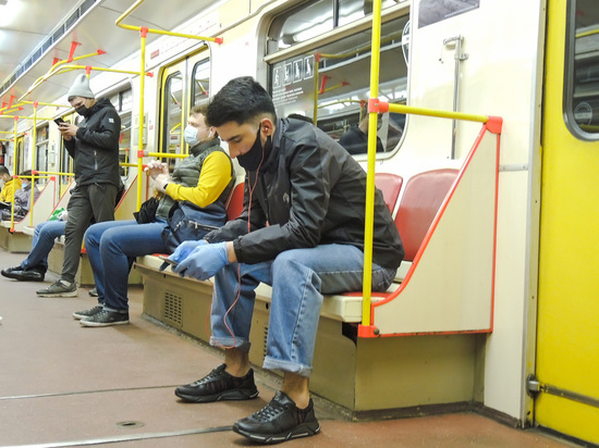 Коронавирус обнаружили на поверхностях московского метро