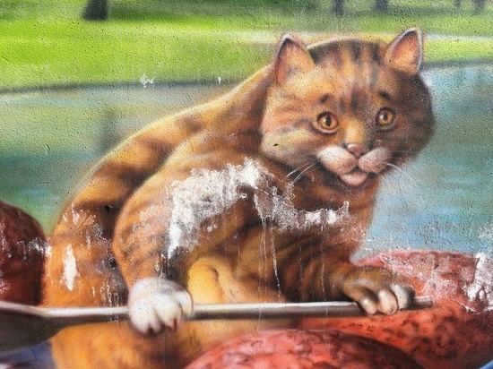 Рисунок с котами на Театральной площади испортился