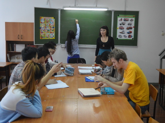 В Хакасский университет поступили 10 иностранных студентов