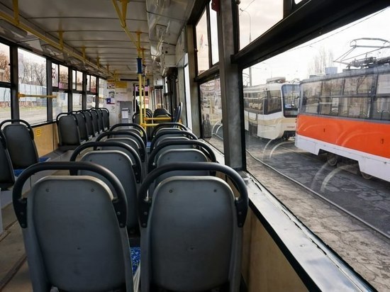 В Краснодаре полиция ищет подростков, избивших кондуктора трамвая