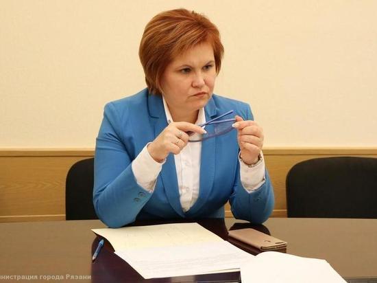 Глава администрации Рязани сделала прививку от гриппа