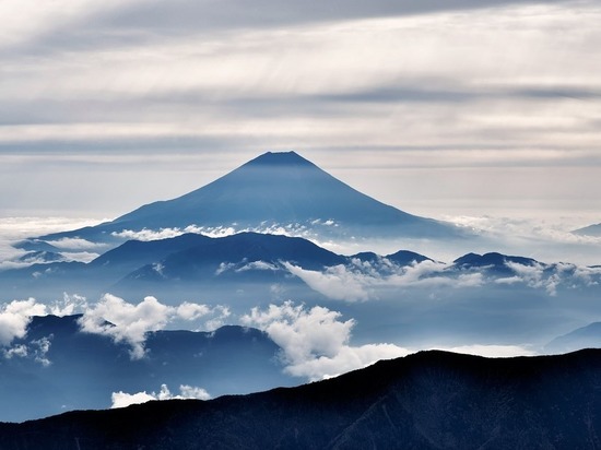 В Японии сдают в аренду дом вместе с горой, на которой он стоит