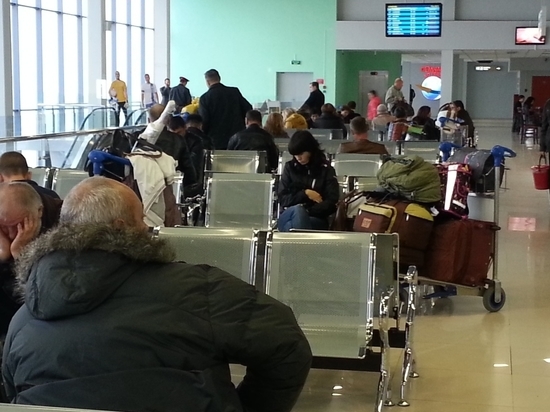 В аэропорту Якутска из-за тумана задержаны 9 рейсов