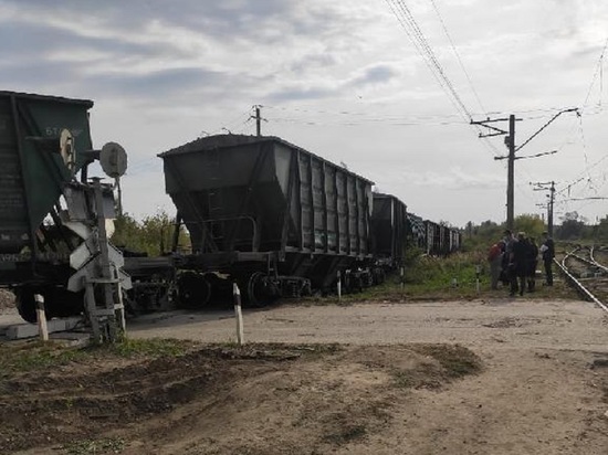 Прокуратура проводит проверку по факту схода вагонов в Калужской области