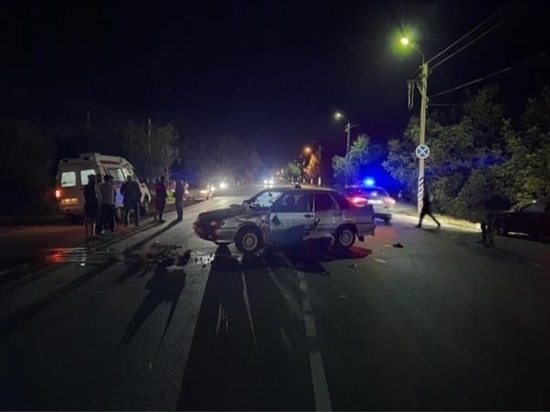 В Ростовской области водитель мопеда пострадал при столкновении с ВАЗом