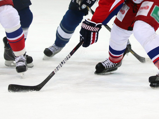 У 11 хоккеистов и сотрудника "Локомотива" заподозрили коронавирус