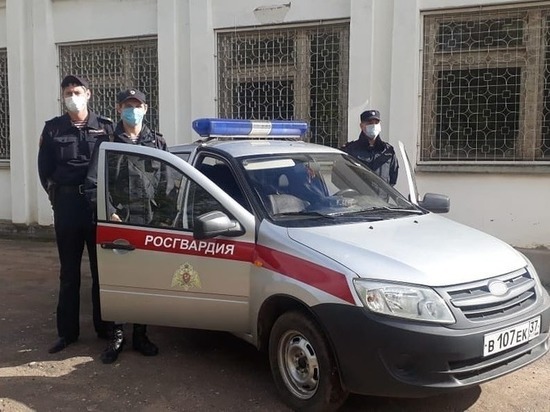 В Ивановской области помощь отравившемуся пенсионеру оказывали сотрудники "Росгвардии"