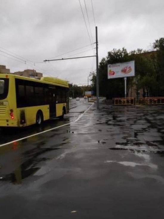 В Оренбурге на одну из улиц граждане просят вернуть остановочный павильон