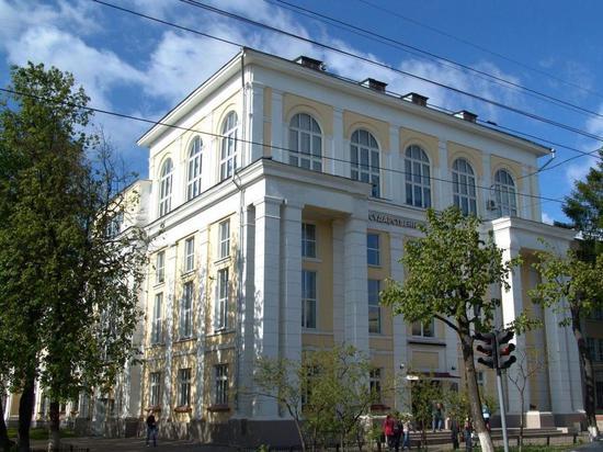 Выпускникам Ивановского госуниверситета предлагают объединяться