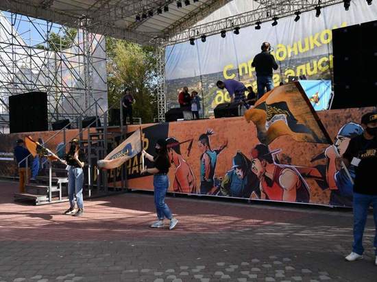 В Калмыкии прошел молодежный фестиваль «Здесь и сейчас»