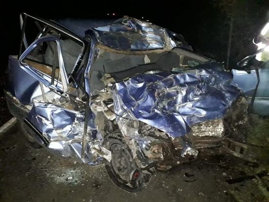 Водитель легковушки из Башкирии погиб в жуткой аварии с грузовиком