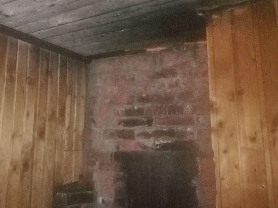 В Ярцево в воскресенье пожарные тушили баню