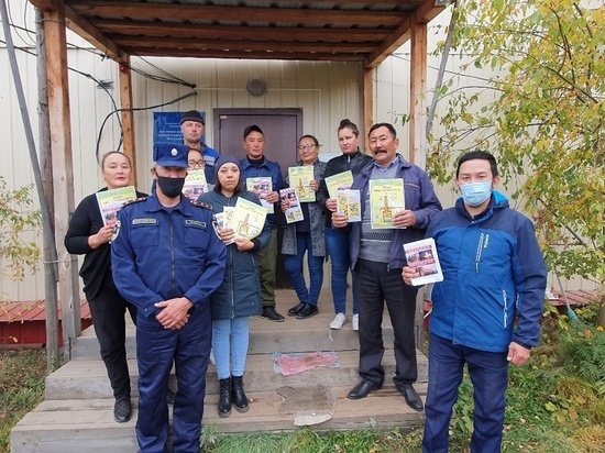 Пожарные из Хангаласского района Якутии осваивают грант президента РФ