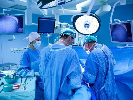 Костромские врачи провели ювелирную операцию по излечению маленькой пациентки