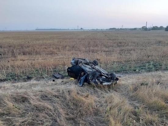 Двое парней пострадали в аварии с «перевертышем» под Волгодонском