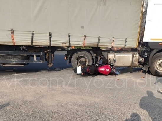Мотоциклист попал под колеса фуры в Рязани на Ряжском шоссе