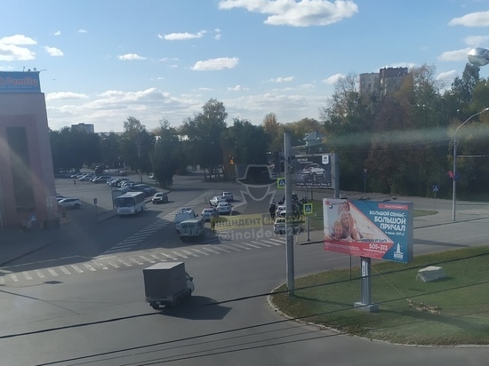 В Барнауле водитель, скрываясь от полиции, насмерть сбил женщину (видео)