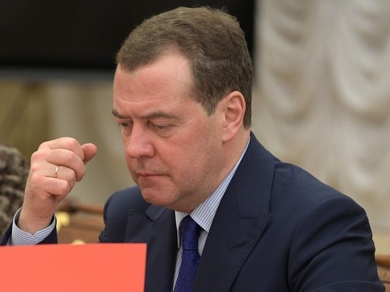 Медведев: на транспорте предотвращены десятки терактов