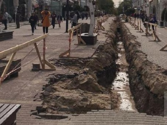 В Калуге назвали причину раскопок на Театральной улице