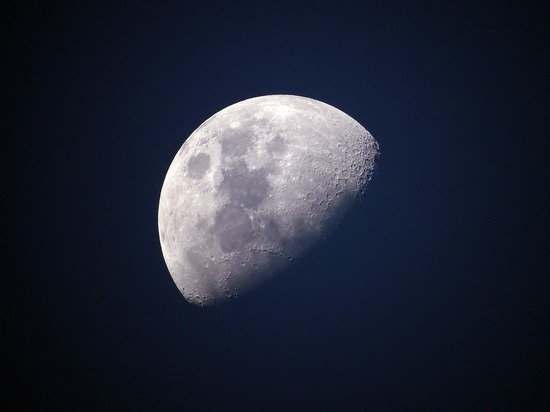 Впервые с 1972 года человек вновь побывает на Луне!
