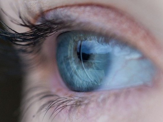 Ученые обнаружили связь между цветом глаз и пристрастием к спиртному