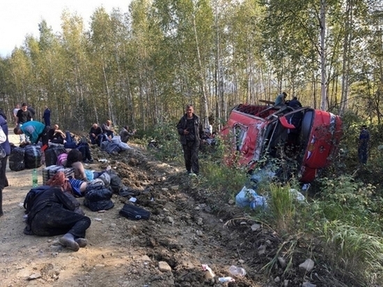Полиция: в автоаварии в Хабаровском крае пострадали 28 человек