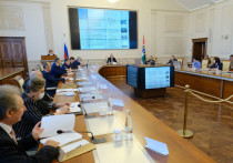 Губернатор Новосибирской области Андрей Травников провел заседание комиссии по координации работы по противодействию коррупции в регионе