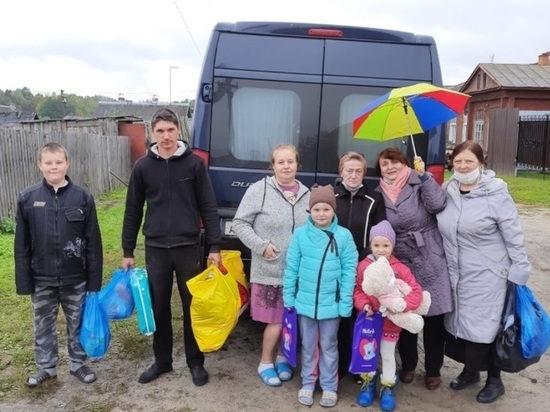 К многодетным семьям в Ивановской области приехал «Добромобиль»