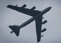 Соединенным Штатам Америки надо строить больше стратегических бомбардировщиков наподобие  B-52 Stratofortress и B-1 Lancer для войны с Россией или Китаем