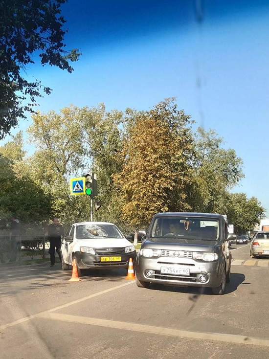 В Пскове водитель такси сбил пешехода