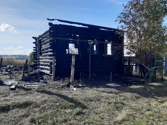 При пожаре в Волжском районе погиб человек