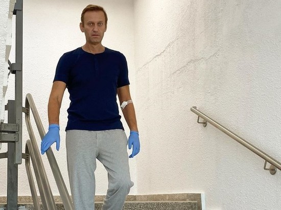 МИД допустил, что отравление Навального было постановкой