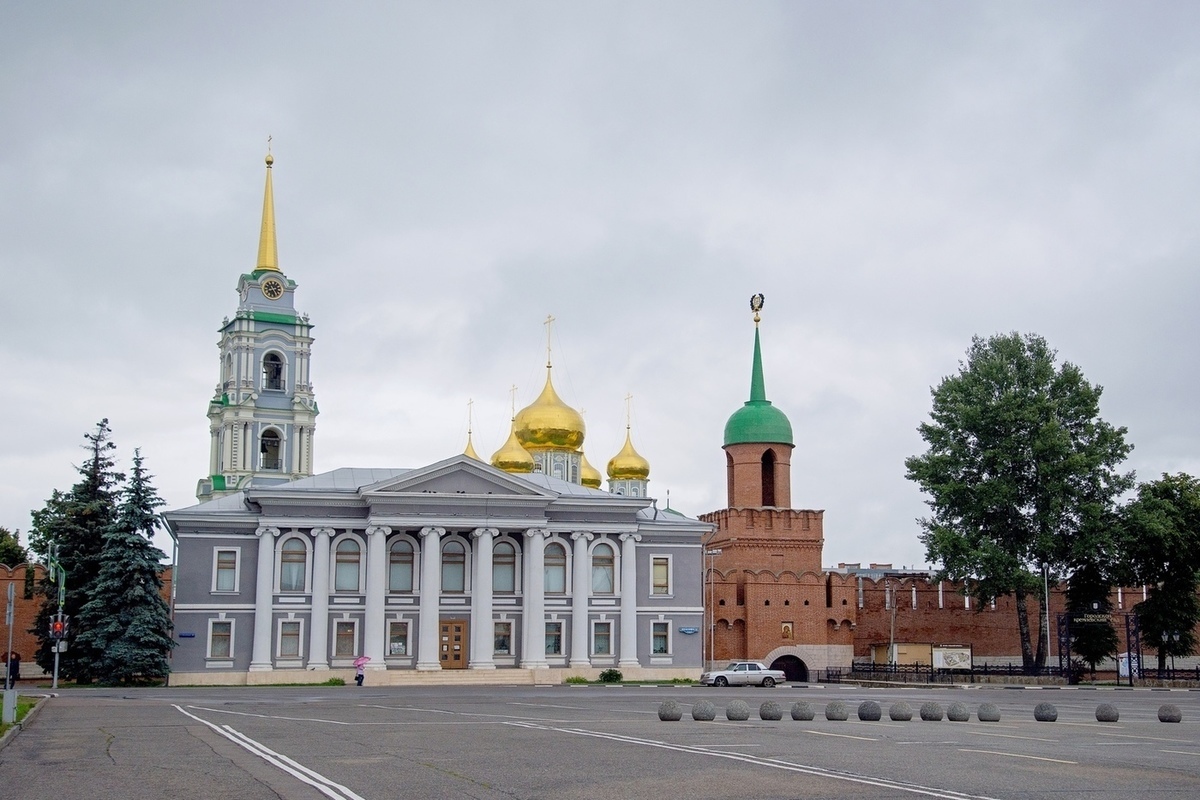 Музейно выставочный комплекс тульского кремля. Мятный сквер Тула.