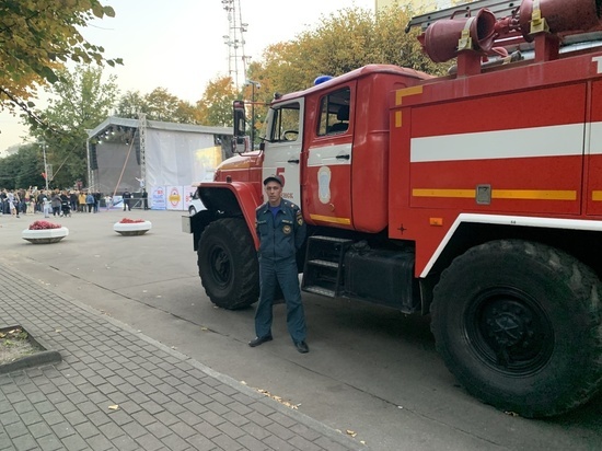 Смоленские сотрудники МЧС в праздник Дня города активно работают