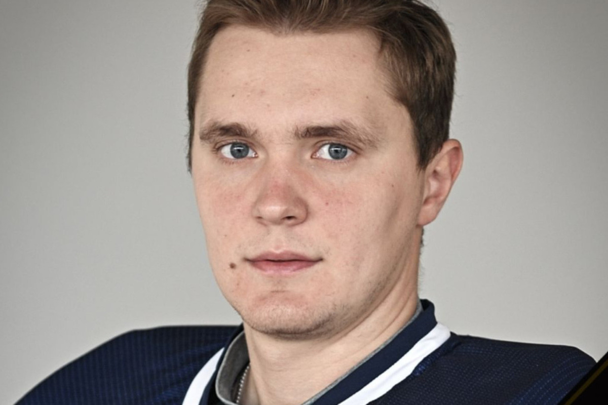 Вратарь хоккей Вадим