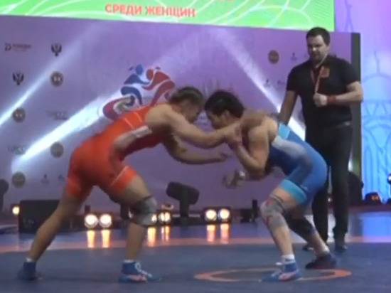 На чемпионате России по женской борьбе прошло два «бурятских» финала